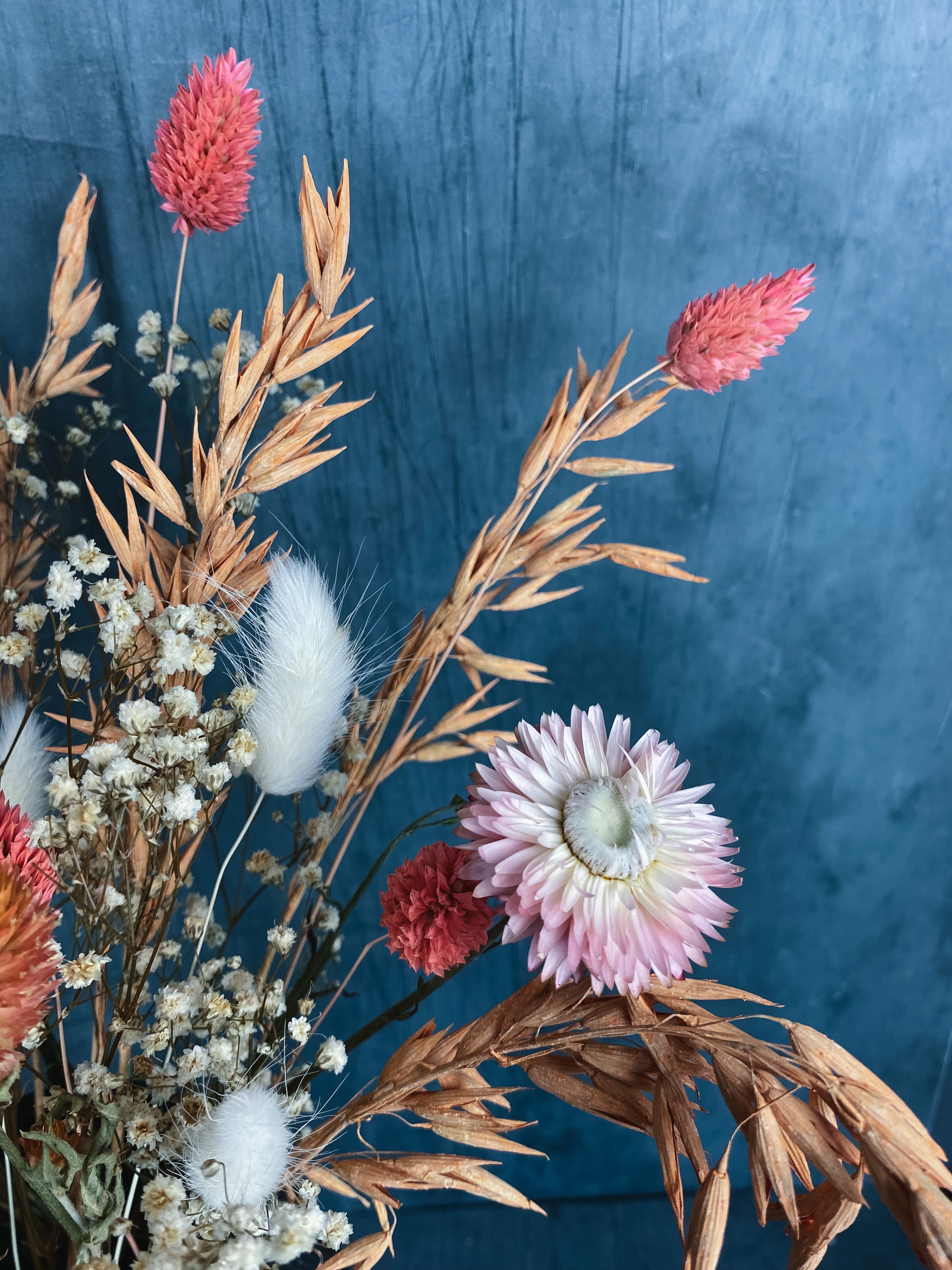 Mila letterbox dried flowers